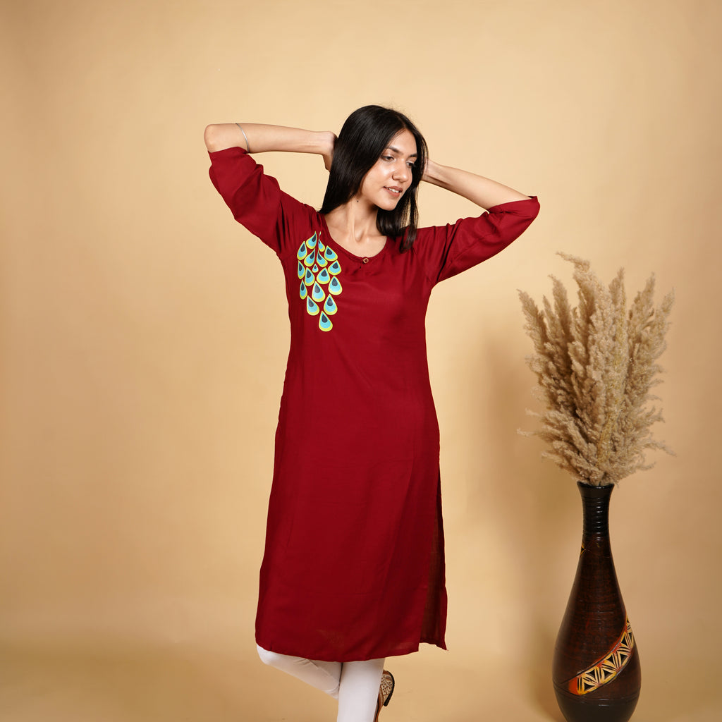 Morphankh Pattern Maroon Long Kurti for Women
