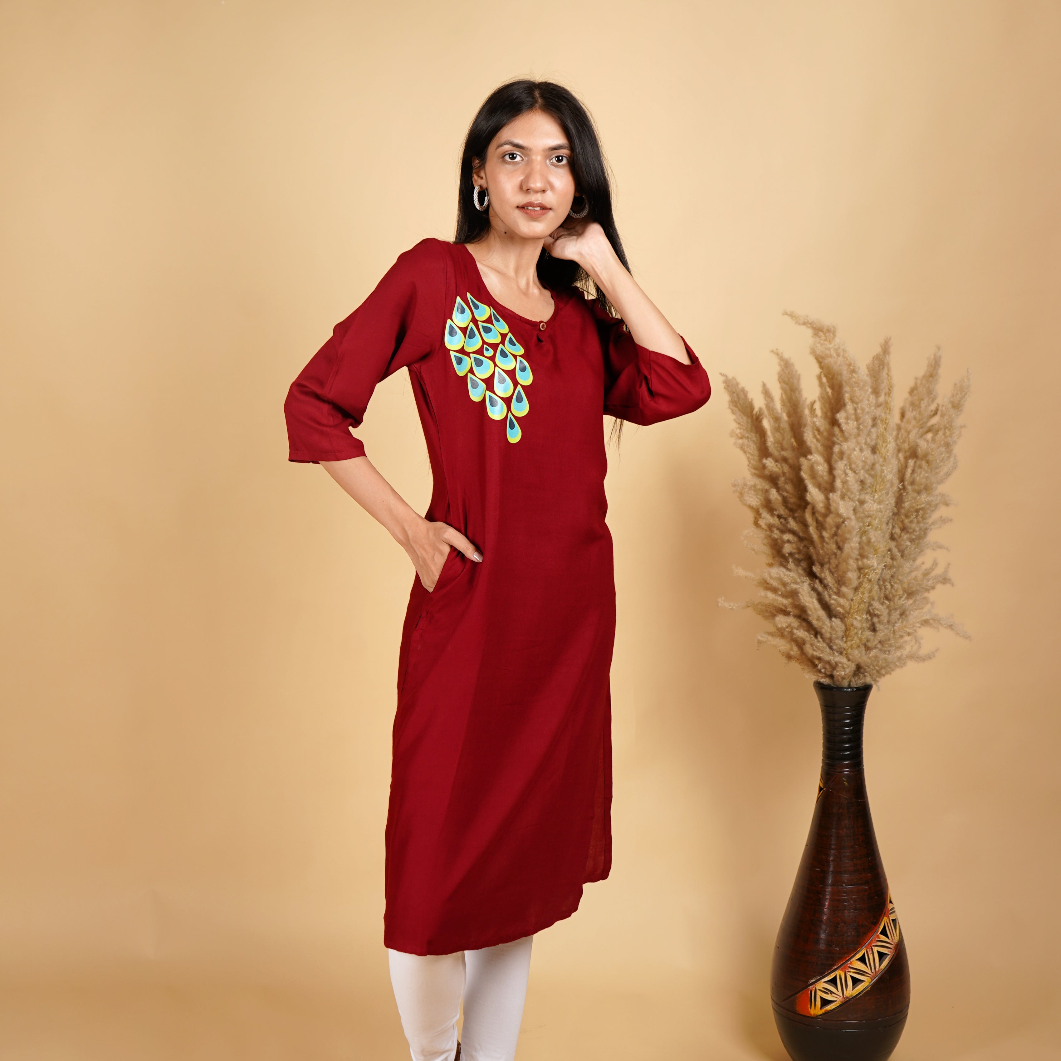 Morphankh Pattern Maroon Long Kurti for Womens